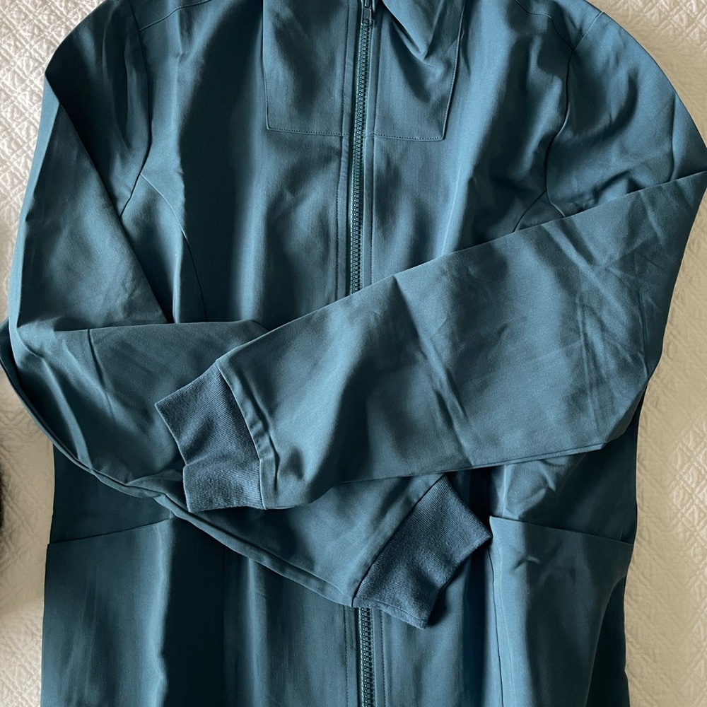 Women's Modern Scrub Jacket - Harbor Blue - Picture 7 of 7